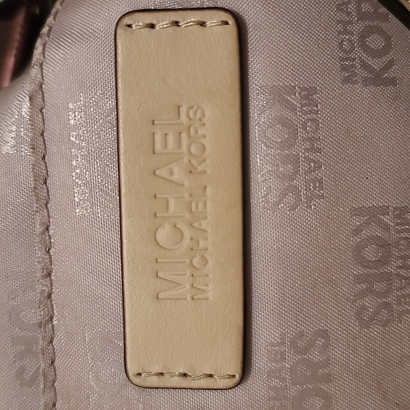 46. Michael Kors Metallic Reddish Brown Tote - Picture 4 of 10